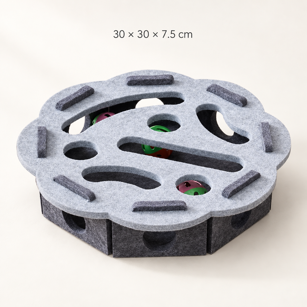 A gray felt cat puzzle toy with a scalloped top edge and multiple tunnel openings, shown on a light beige background with the text '30 x 30 x 7.5 cm' above it.
