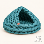 PETMANYA Super-Soft Woven Winter Pet Nest - cushion and lining detail